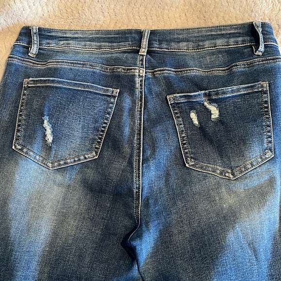 Warehouse One Women's Destroyed Cuffed Girlfriend Jeans, Size 29. - Picture 3 of 4